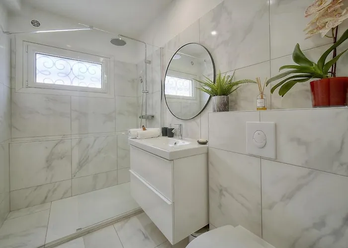 Lumineux Terrasse, Clemenceau-cannes Centre A0b192 Apartment *